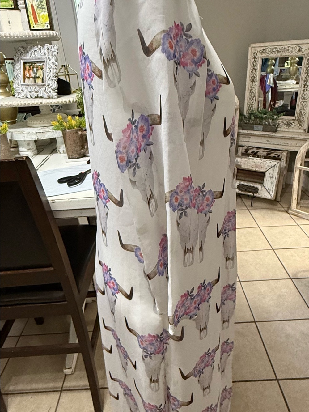 Show Me Your MuMu Cream Floral Skull Duster - Picture 5 of 7